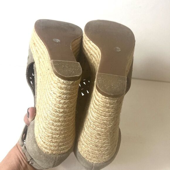 Marc Fisher Taupe Suede Ultra High Heels Wedge Cut Out Wrap Women's 9 M Peep Toe - Picture 7 of 10